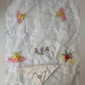 Vintage Lace Doily Set